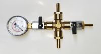 Manometer mit Absperrhahn für Karbonatorpumpendruck bis 25bar 10mm, Wasserentnahme mit Absperrhahn 7mm
