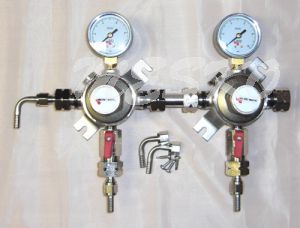 CO2 pressure reducer 2-fold between 7 bar complete